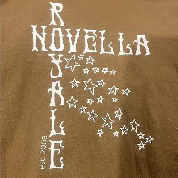Novella royale Tan Graphic Tee - Picture 4 of 6